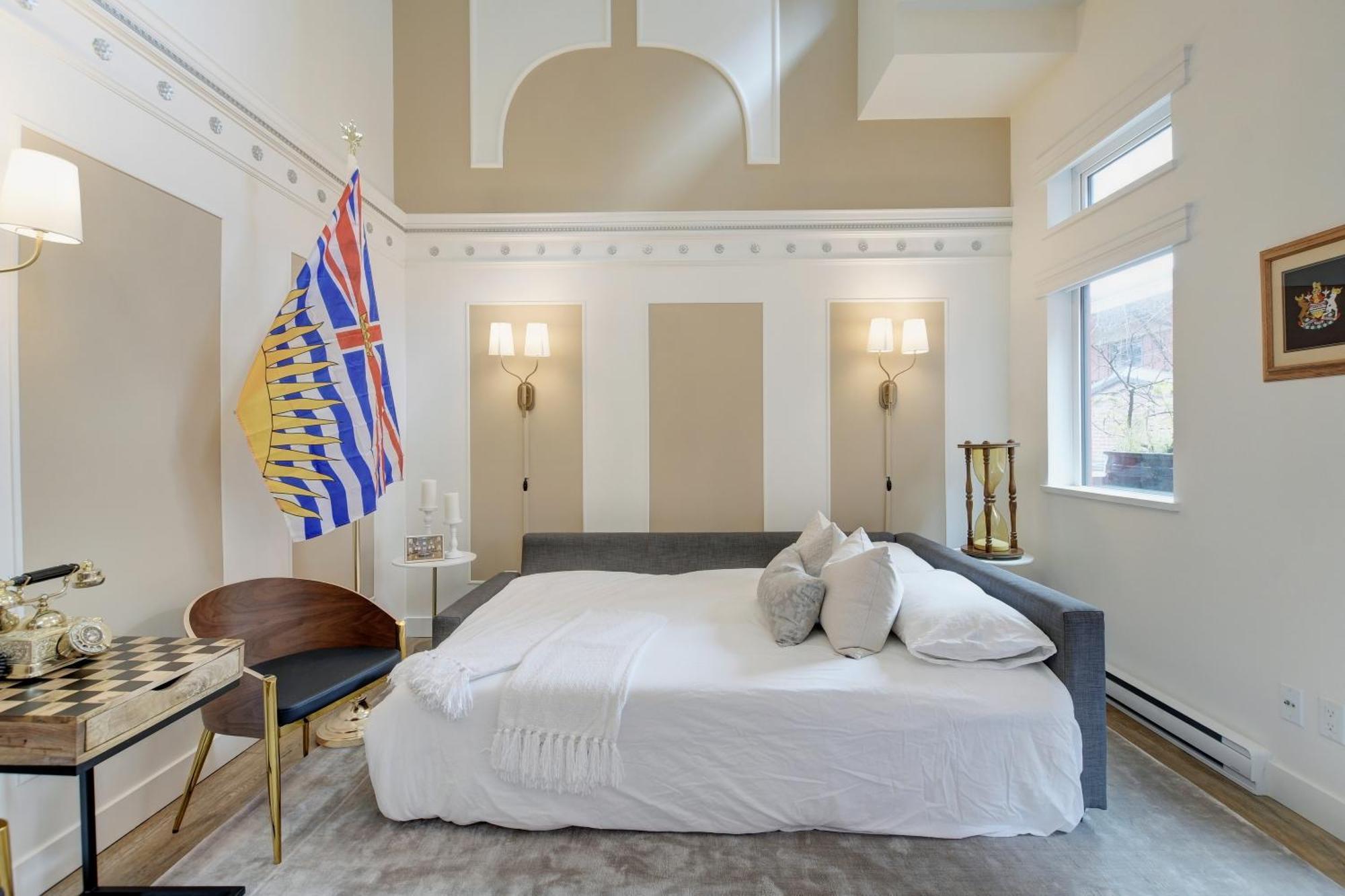 Victoria'S Parliamentary Suite With Private Rooftop Patio & Harbour View Esterno foto